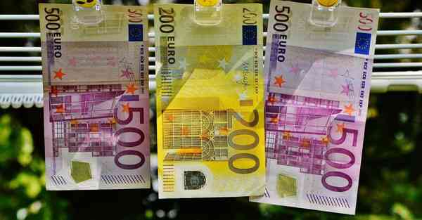 大数据包含设备数据的行业文章