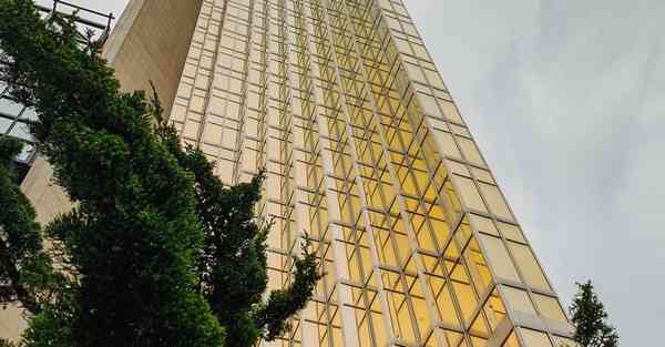 人工智能机器人对话是真人