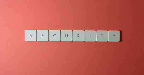 人工智能机器人忠实服务