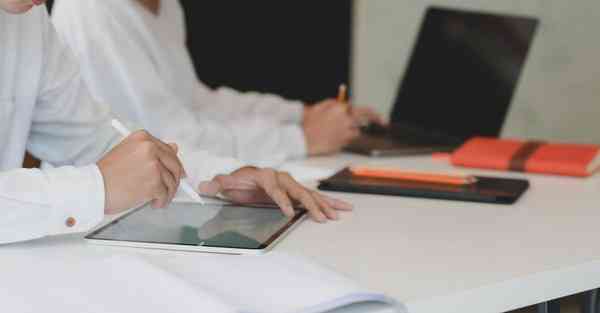 智能机器人可以卖货 卖智能机器人一年挣多少钱