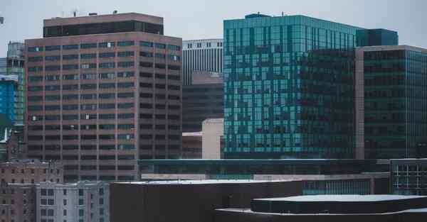 日本生产擦玻璃智能机器人