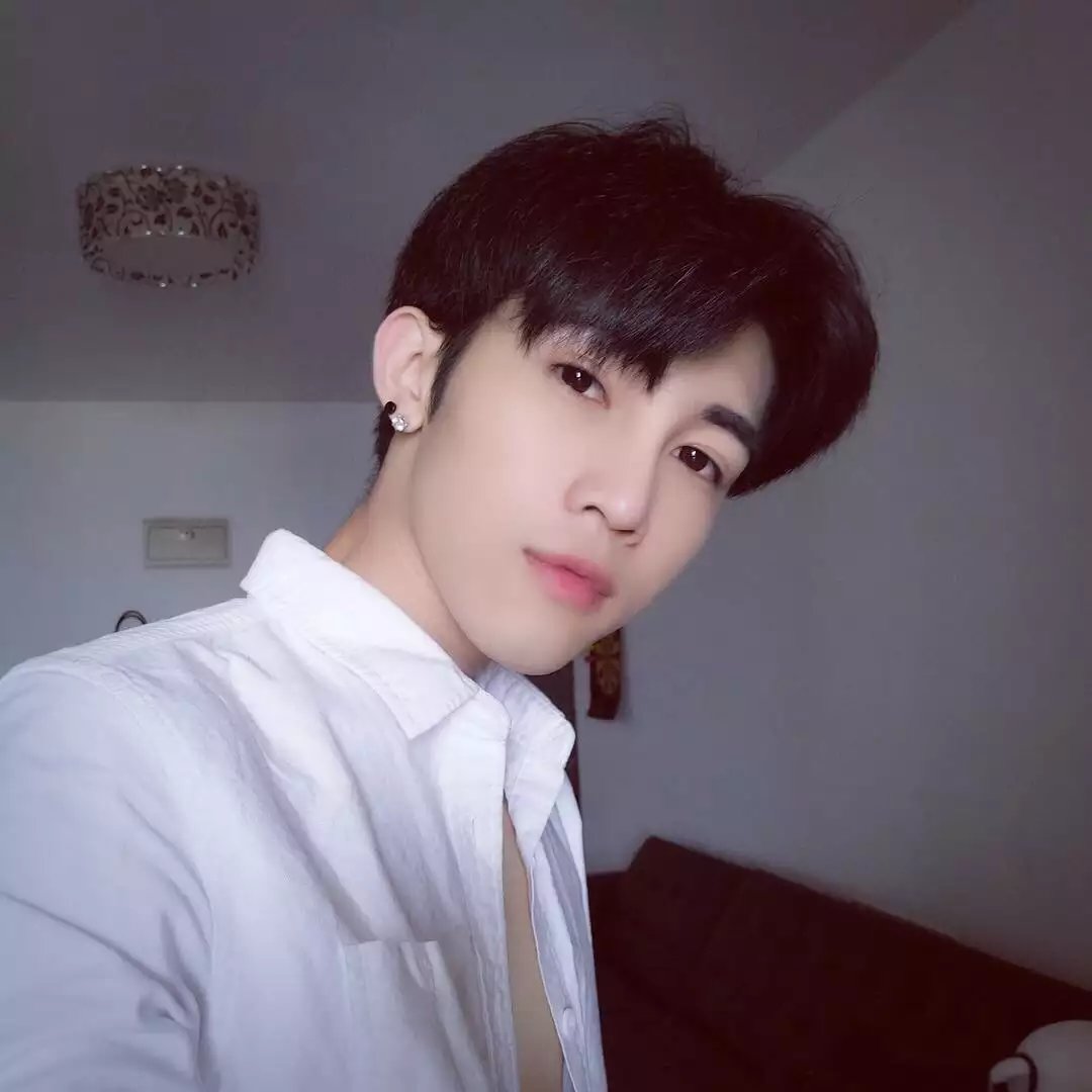 路妍妹龙