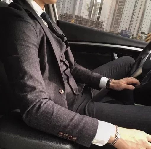 路姣茜惠